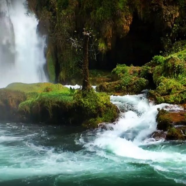 Top 10 al celor mai uimitoare cascade din lume